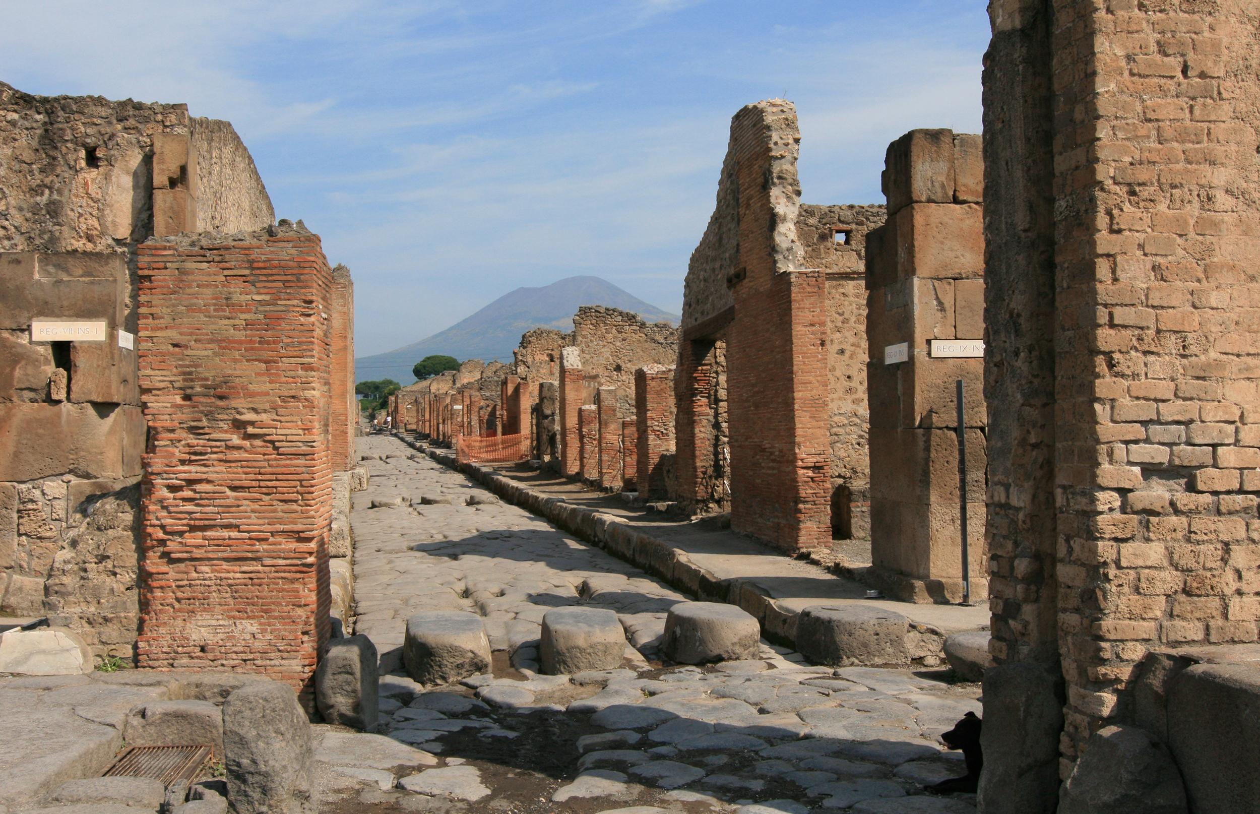 Via_Stabbiana_Pompeii